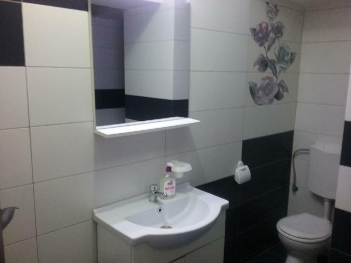 Flory'S Apartment Mamaia Luaran gambar